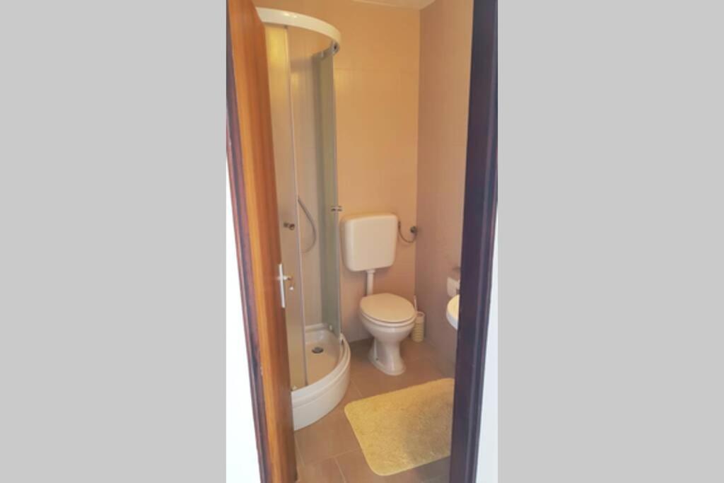 Apartment Vesna For 2, Free Parking And Wi-Fi Pula Dış mekan fotoğraf